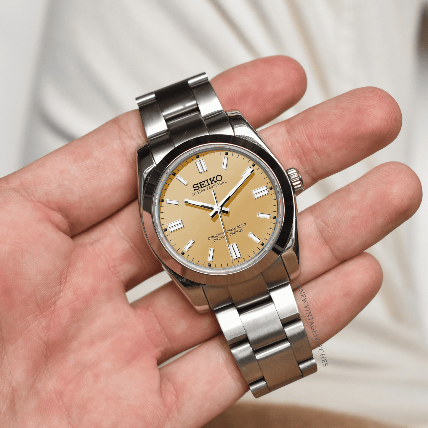 Oyster Perpetual Beige