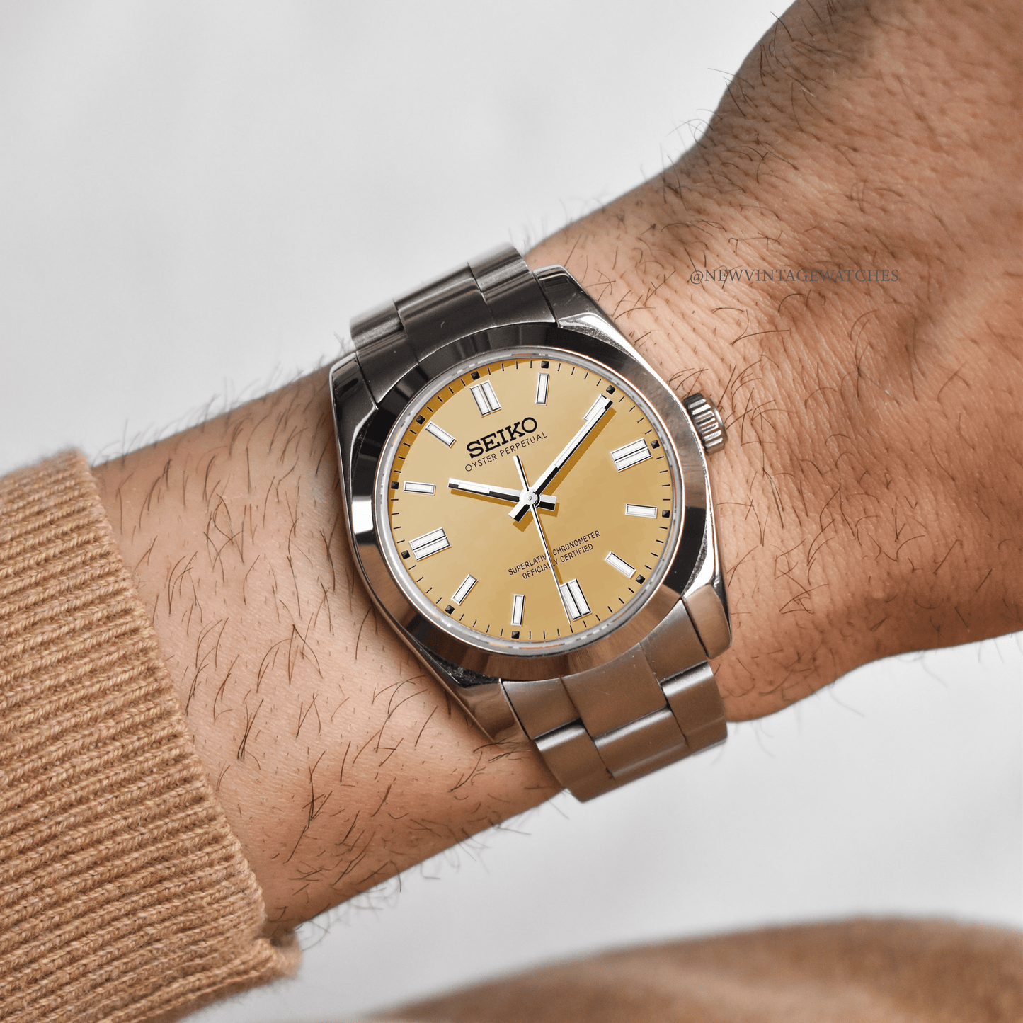 Oyster Perpetual Beige