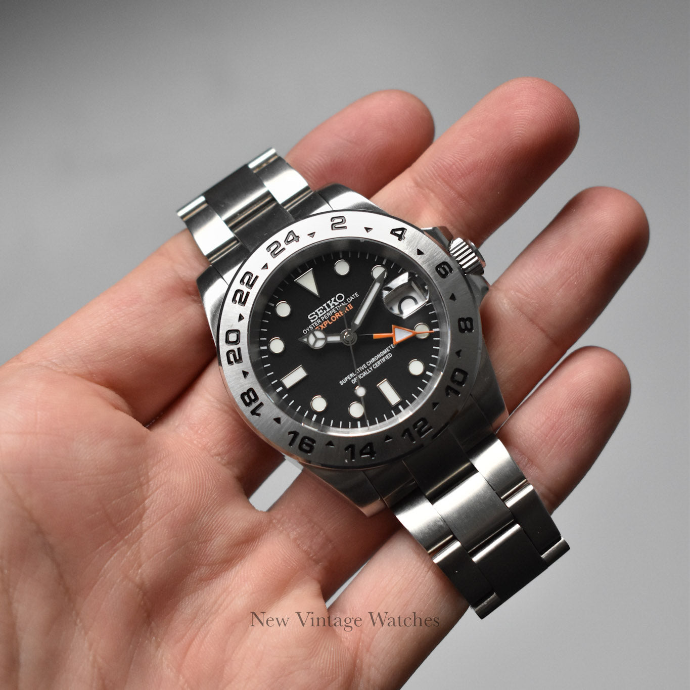 Explorer II Negro