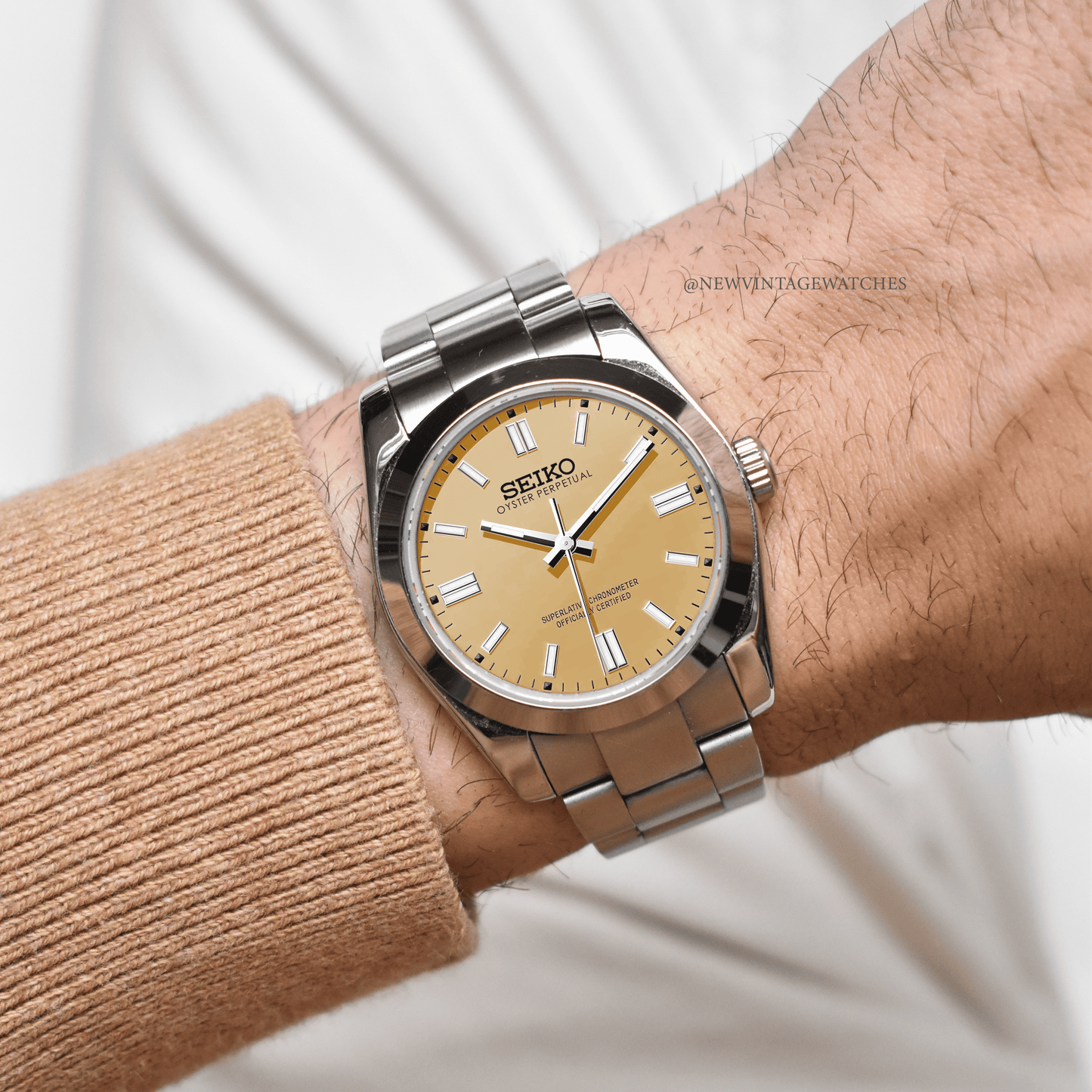 Oyster Perpetual Beige