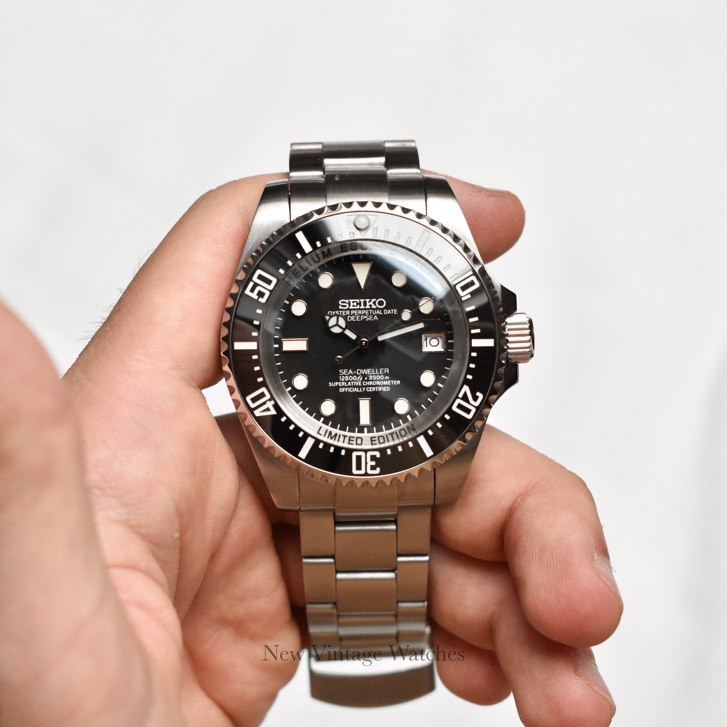 Sea Dweller White