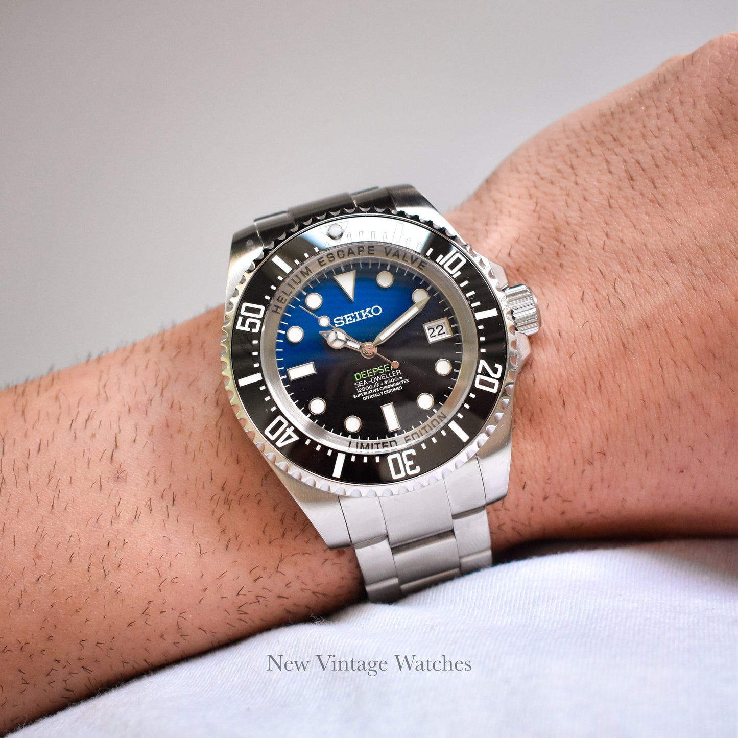 Sea Dweller White